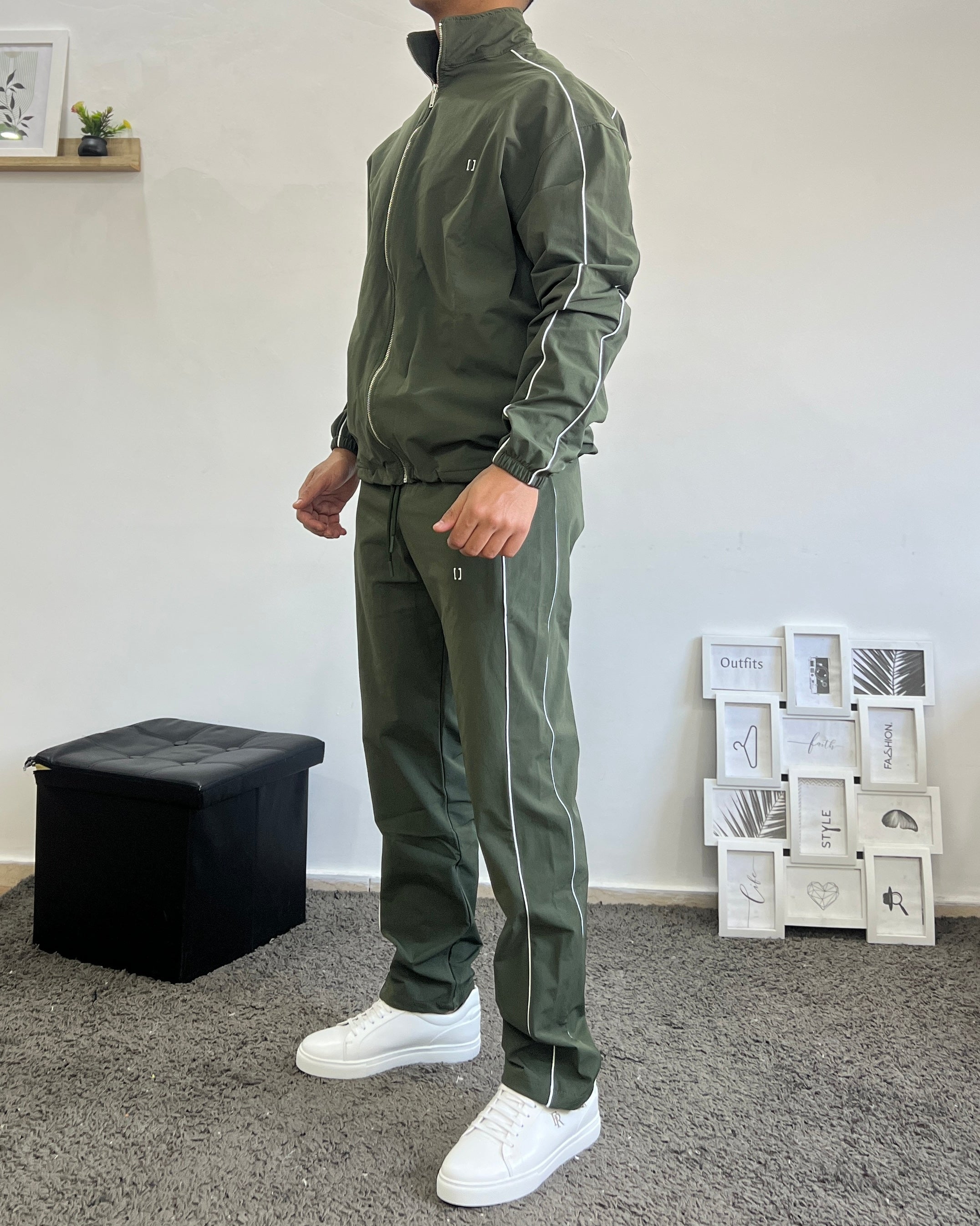 Windbreaker tracksuit VII