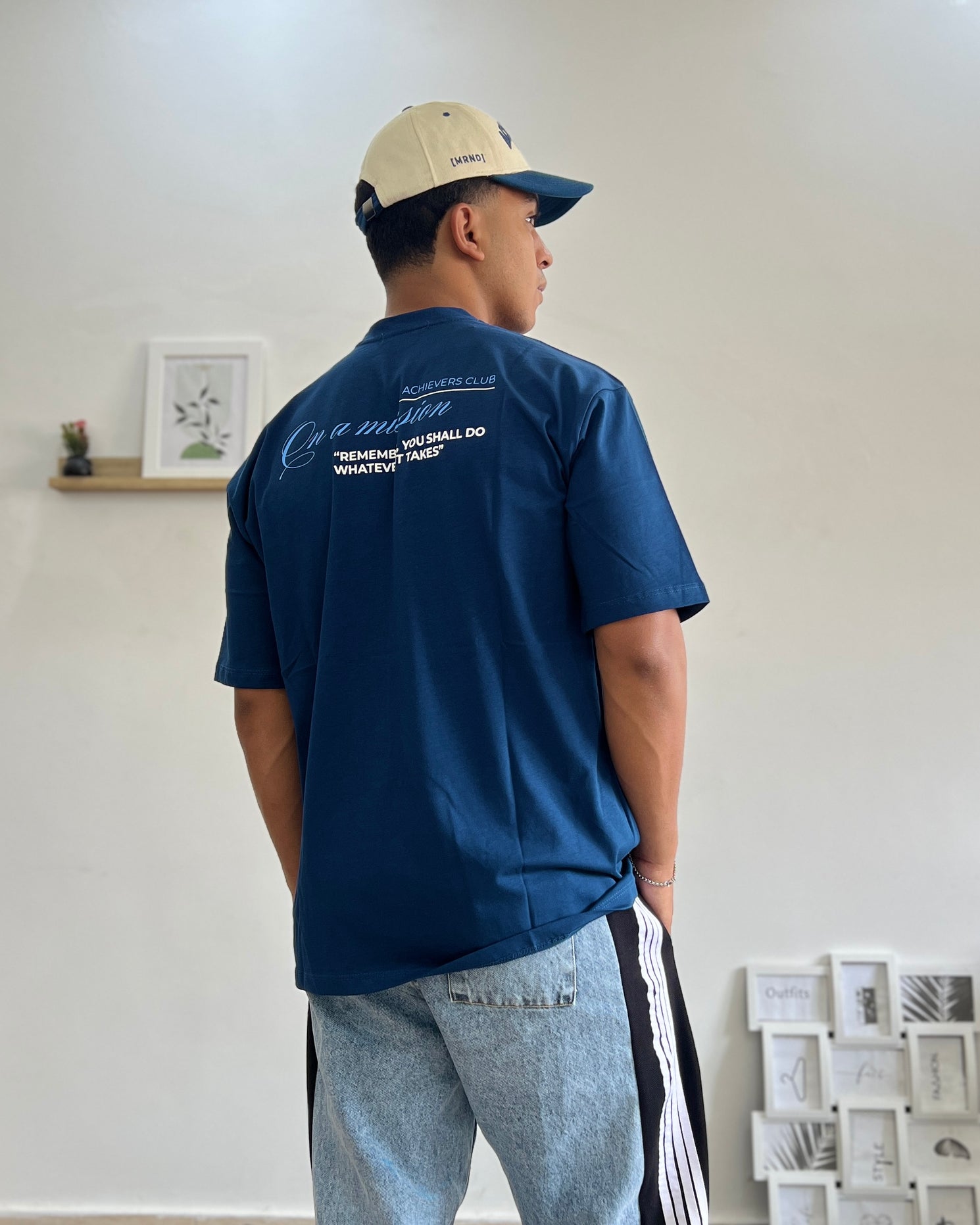 T-shirt Achievers Club graphic