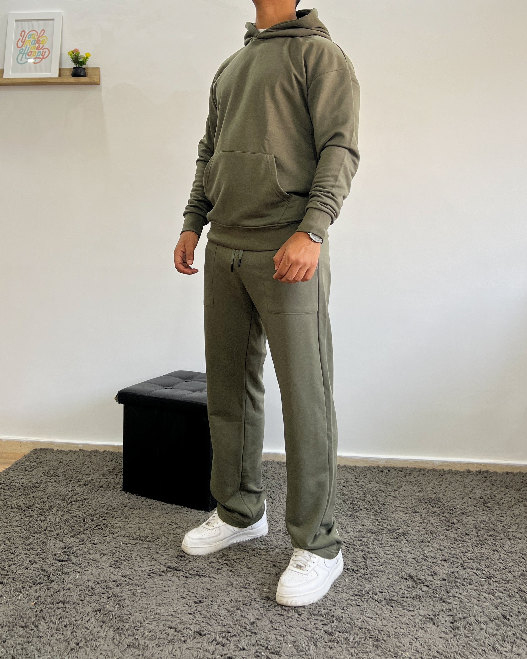 Ensemble - Minimalistic hoodie & joggers Set