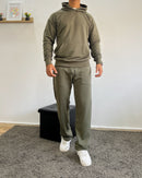 Ensemble - Minimalistic hoodie & joggers Set